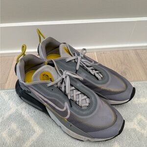 Nike Gray and Yellow Sneakers for Everyday Comfort